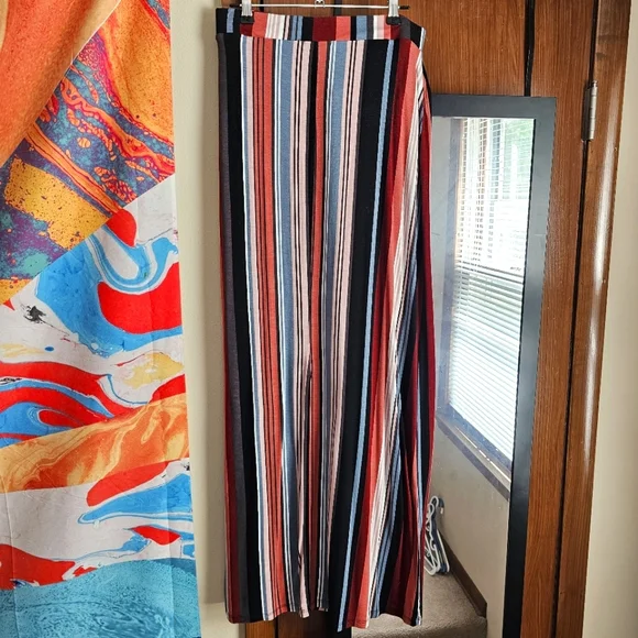 ✨ Charlotte Russe Multicolor Striped Floor Length High Slit Skirt - Size M - Picture 7 of 8